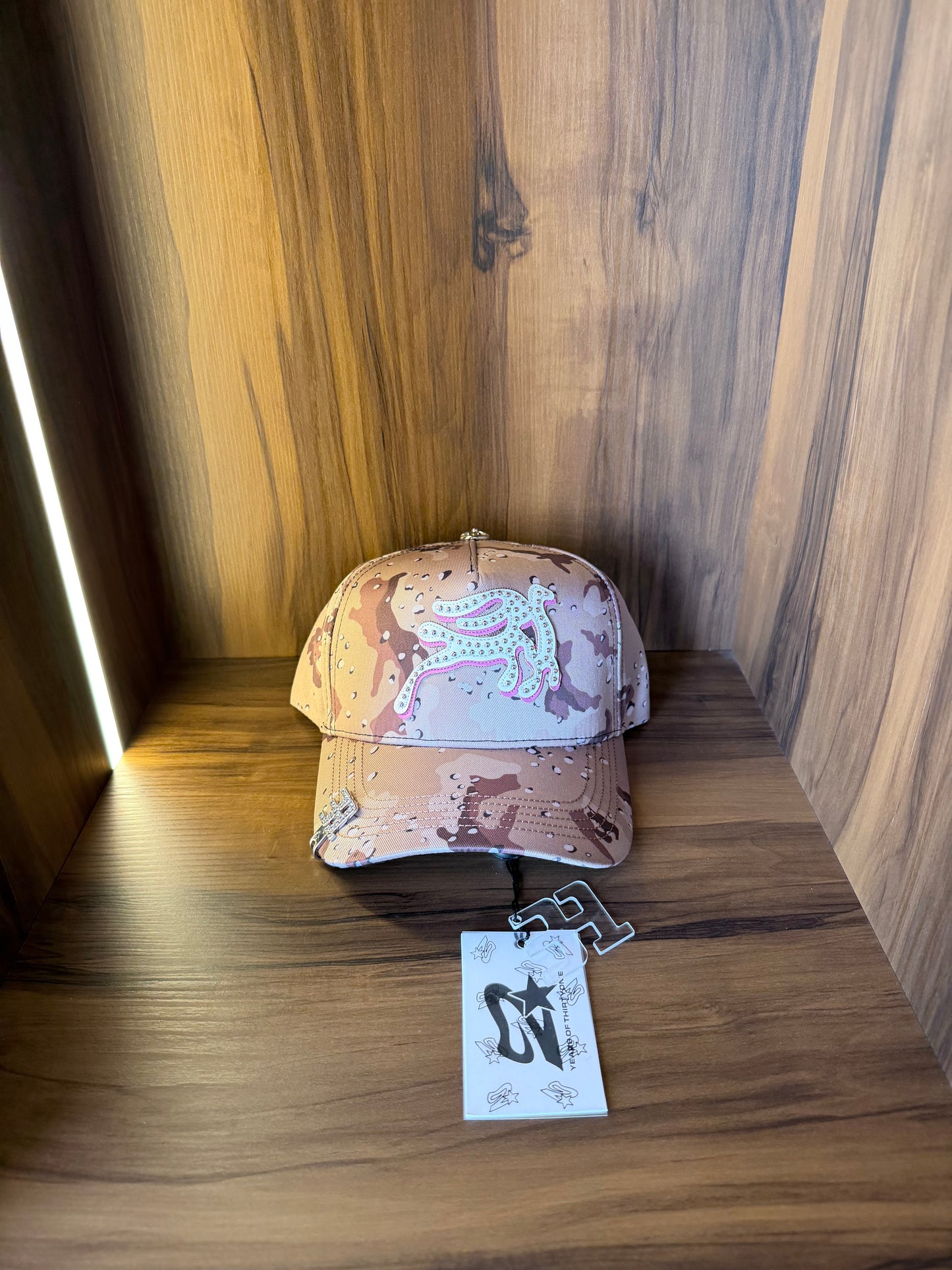31 HATS PINK RECON