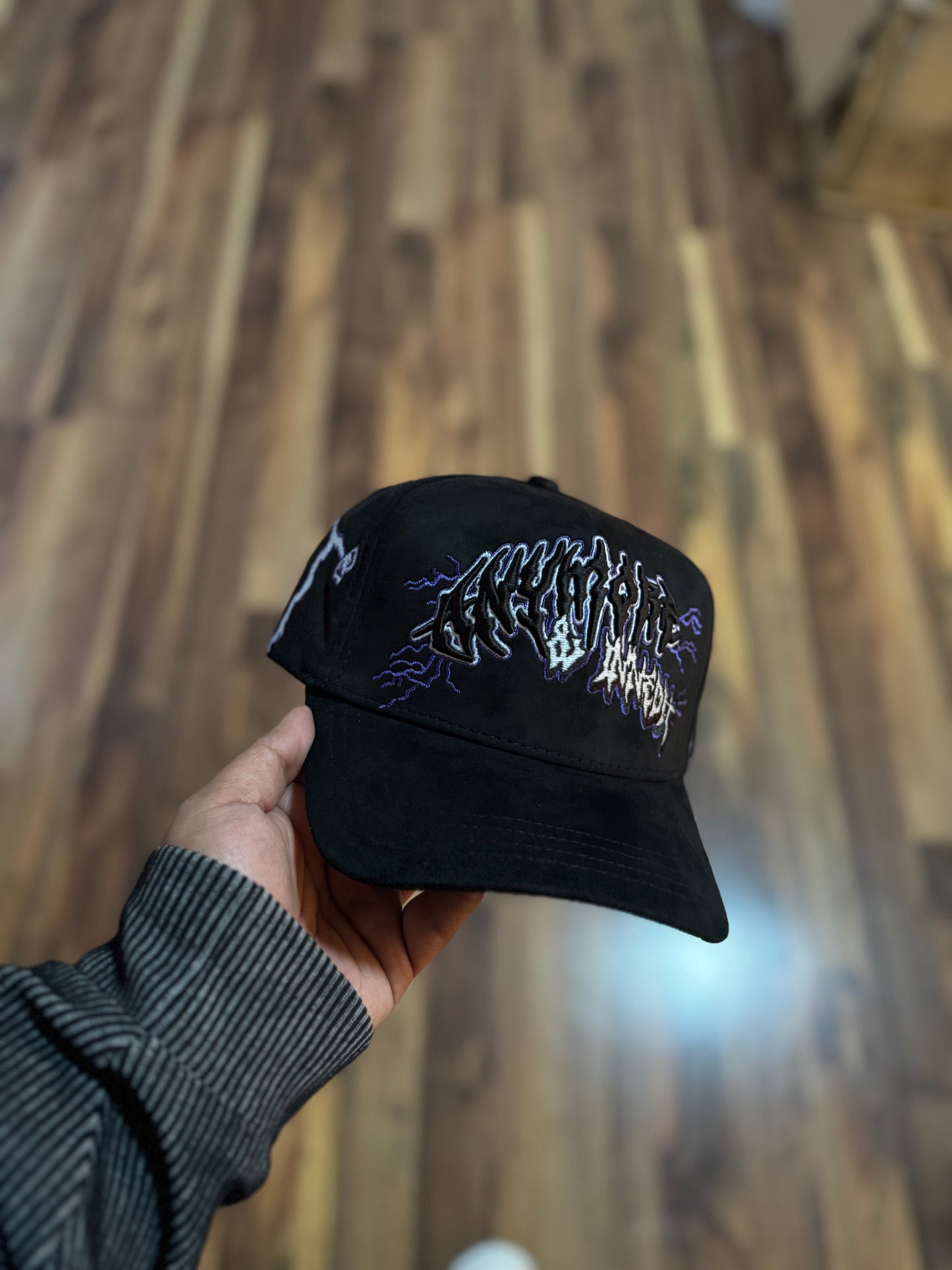 Innedit “Glow In The Dark”