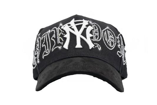 31 HATS CRYSTALS WHITE